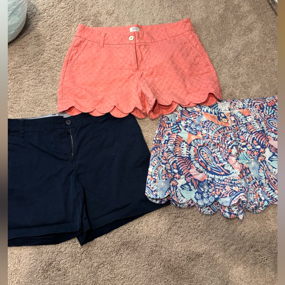 Lot of 3 - Crown & Ivy Coral, Patterned Scalloped Shorts and Navy Shorts